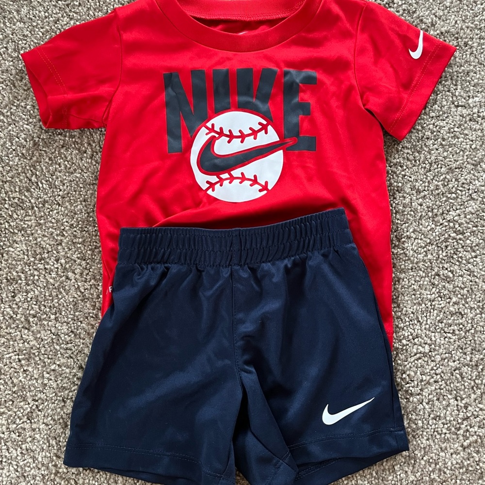 Nike 18 month Boys Set
